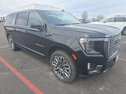 Onyx Black 2023 GMC Yukon XL Denali Ultimate