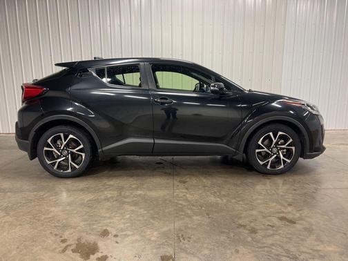 2020 Toyota C-HR XLE
