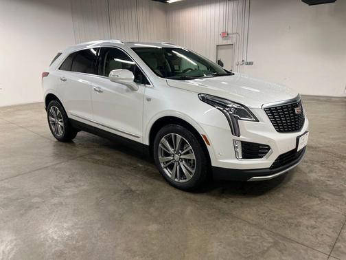 Crystal White Tricoat 2026 Cadillac XT5 Premium Luxury