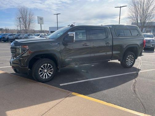 Deep Bronze Metallic 2023 GMC Sierra 1500 AT4