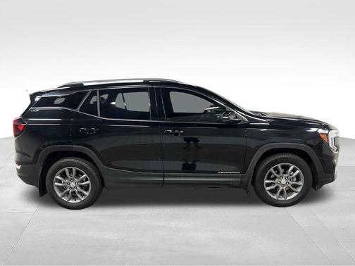 Ebony Twilight Metallic 2023 GMC Terrain SLT