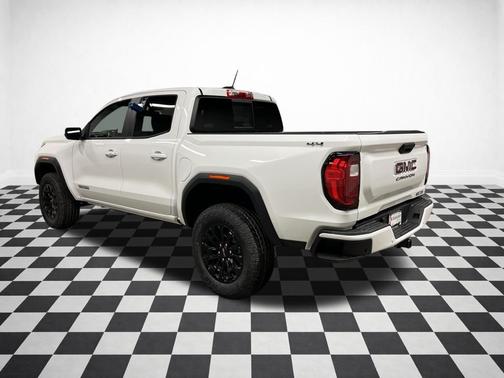 SUMMIT  WHITE 2026 GMC Canyon Elevation