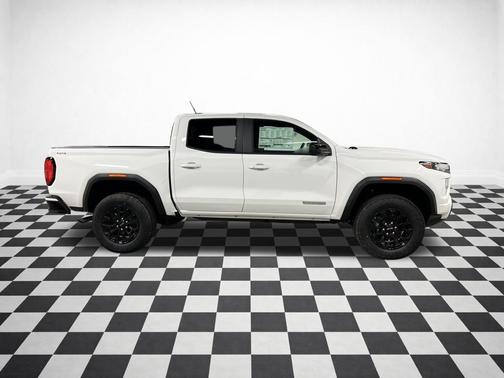 SUMMIT WHITE 2026 GMC Canyon Elevation
