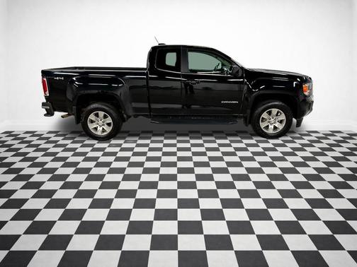 2017 GMC Canyon SLE