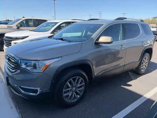 Tan 2019 GMC Acadia SLE-2