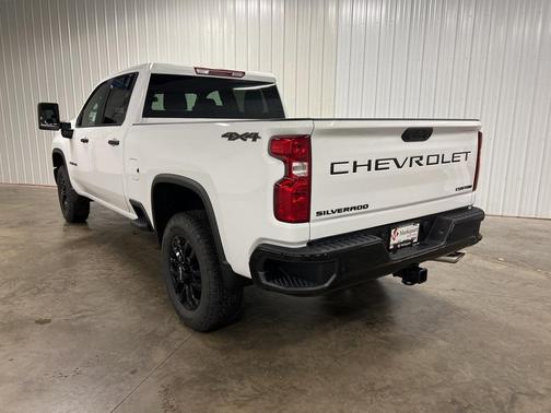 2026 Chevrolet Silverado 2500 Custom