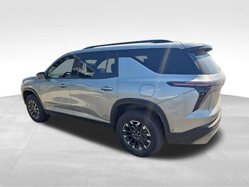 Sterling Gray Metallic 2025 Chevrolet Traverse AWD Z71