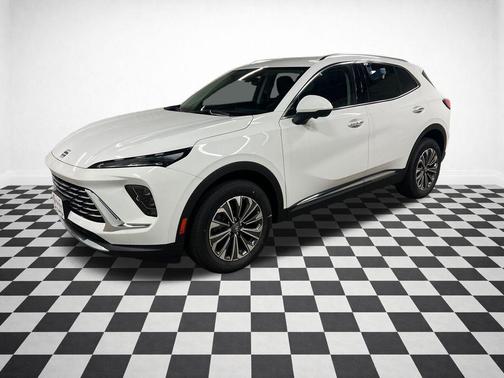 SUMMIT WHITE 2026 Buick Envision PREFERRED