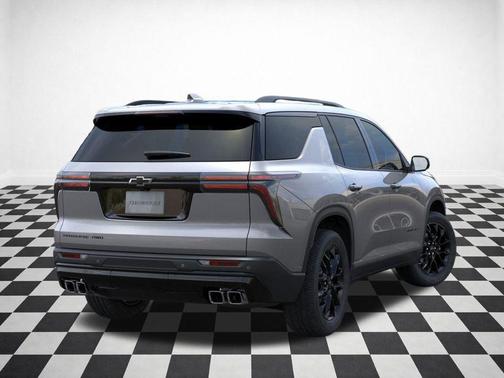 Sterling Gray Metallic 2026 Chevrolet Traverse LT