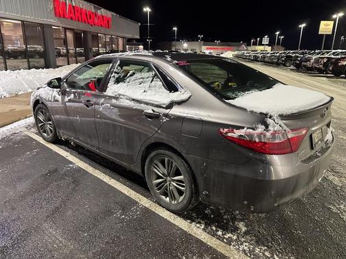 2017 Toyota Camry SE
