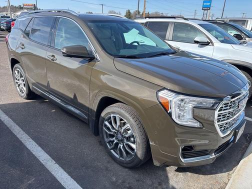 2023 GMC Terrain Denali