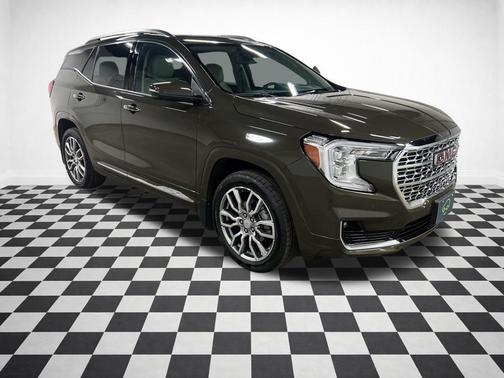 2023 GMC Terrain Denali