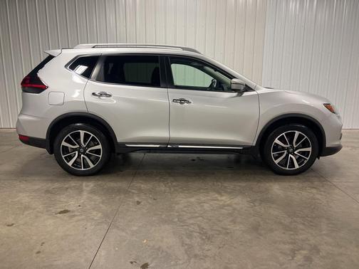 2020 Nissan Rogue SL