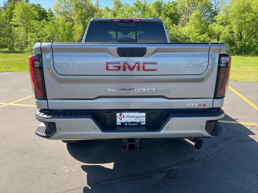 2025 GMC Sierra 2500 AT4
