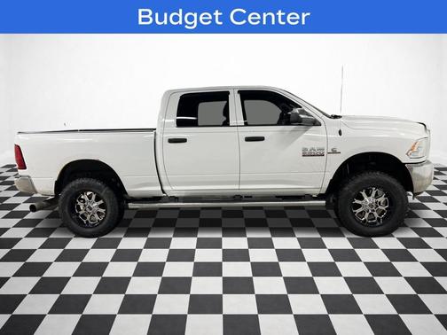 2017 RAM 2500 Tradesman Crew Cab 4x4 6'4' Box