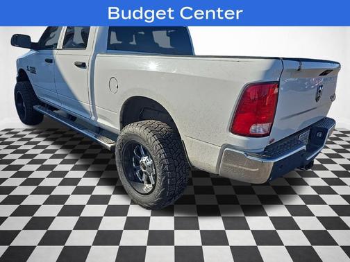 2017 RAM 2500 Tradesman Crew Cab 4x4 6'4' Box