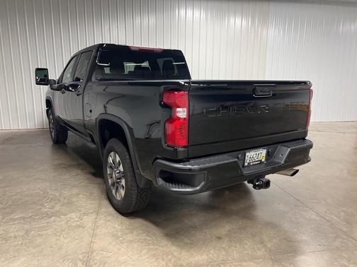 2024 Chevrolet Silverado 2500 Custom