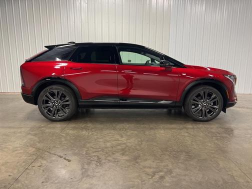 2026 Cadillac OPTIQ Premium Sport