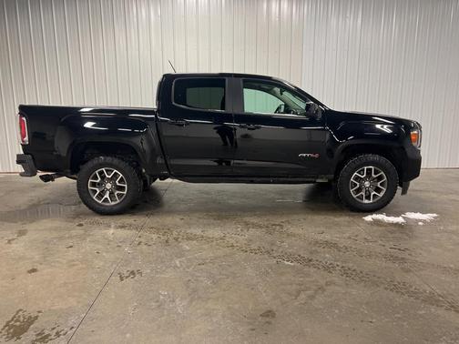 2022 GMC Canyon AT4