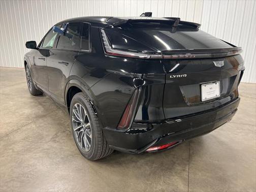 2025 Cadillac LYRIQ SPORT