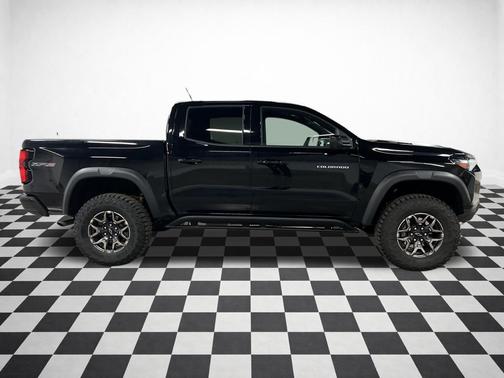 2025 Chevrolet Colorado ZR2