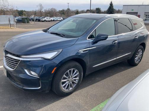 2023 Buick Enclave Essence AWD