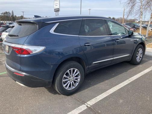 2023 Buick Enclave Essence AWD