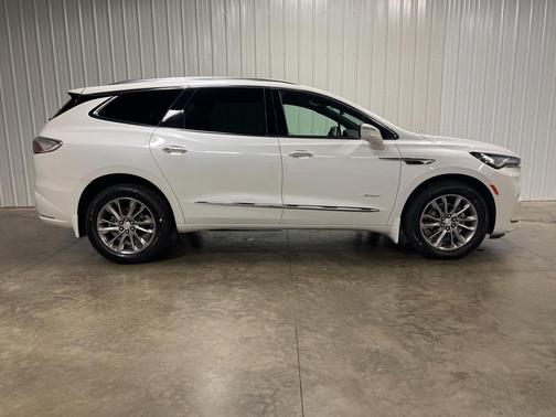 2022 Buick Enclave AWD Avenir