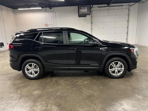 Ebony Twilight Metallic 2023 GMC Terrain SLE