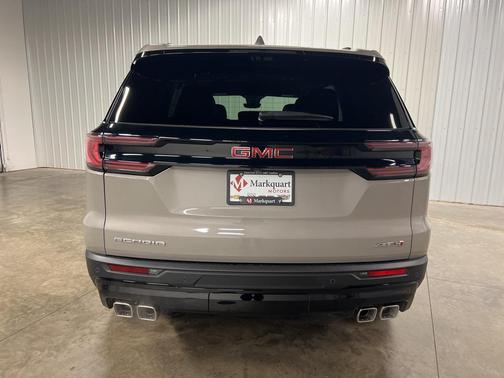 2026 GMC Acadia AWD AT4
