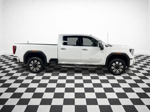 2024 GMC Sierra 2500 Denali