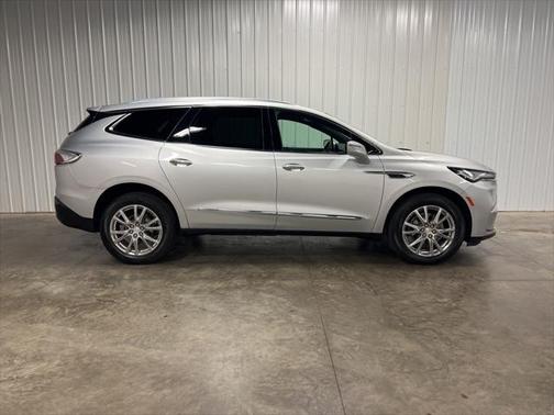 2022 Buick Enclave AWD Essence