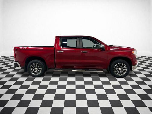 Cherry Red Tintcoat 2022 Chevrolet Silverado 1500 LT