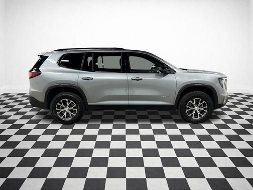 2025 GMC Acadia AWD AT4