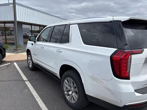Summit White 2024 GMC Yukon Denali