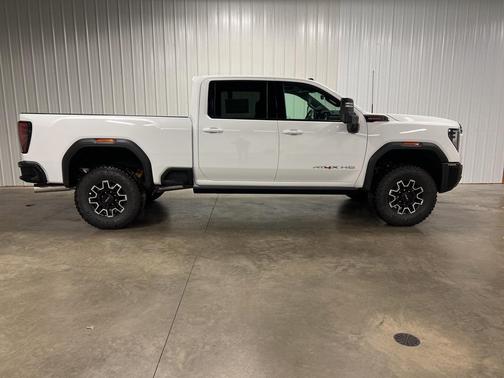 2026 GMC Sierra 2500 AT4