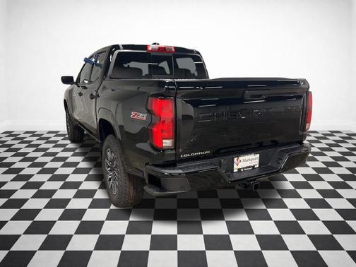 Black 2026 Chevrolet Colorado Z71
