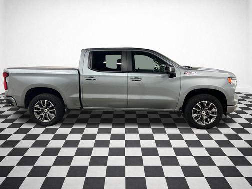 Sterling Gray Metallic 2024 Chevrolet Silverado 1500 RST