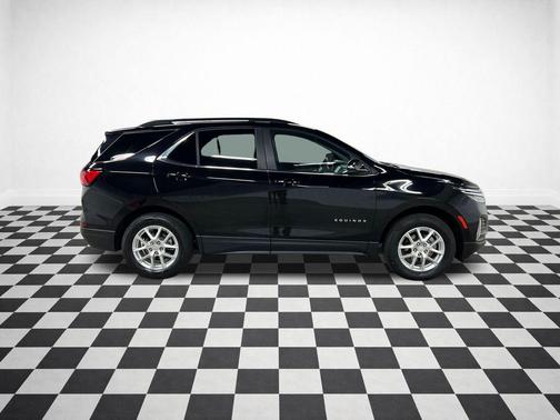Mosaic Black Metallic 2023 Chevrolet Equinox 1LT