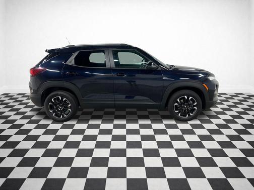 Midnight Blue Metallic 2021 Chevrolet Trailblazer LT