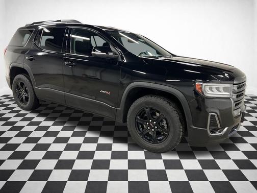 2023 GMC Acadia AWD AT4