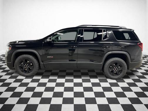 2023 GMC Acadia AWD AT4