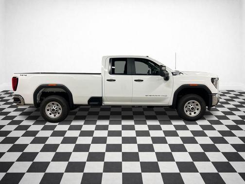 SUMMIT  WHITE 2026 GMC Sierra 2500 Pro