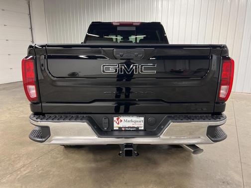 2026 GMC Sierra 2500 SLE