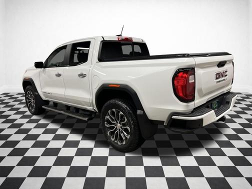 2025 GMC Canyon Denali