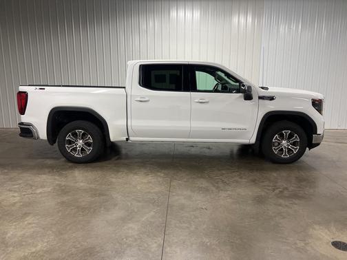2024 GMC Sierra 1500 SLE