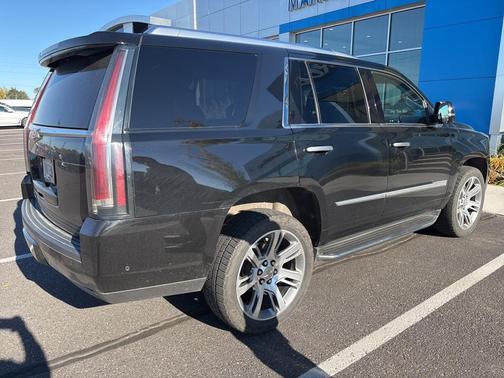 2019 Cadillac Escalade Luxury