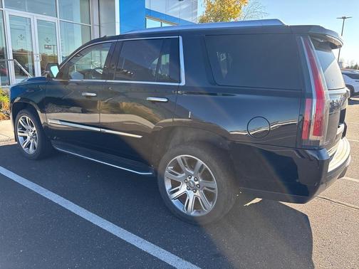 2019 Cadillac Escalade Luxury