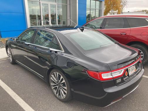 2019 Lincoln Continental Select