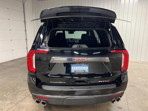 2023 GMC Yukon 4WD AT4